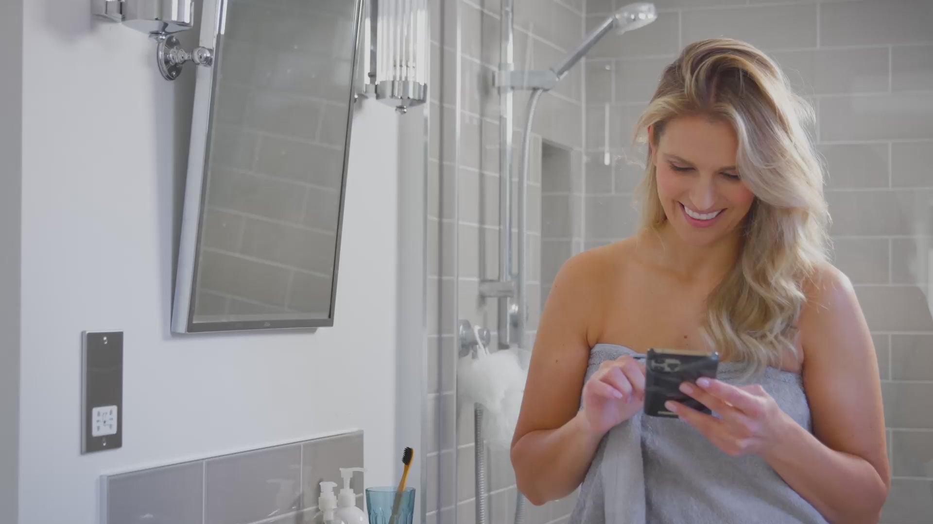 Load video: Revision Skincare Nectifirm ADVANCED