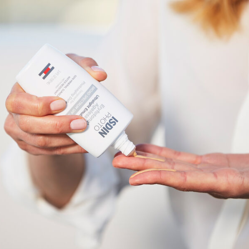 ISDIN Eryfotona Ageless Mineral Sunscreen SPF 50